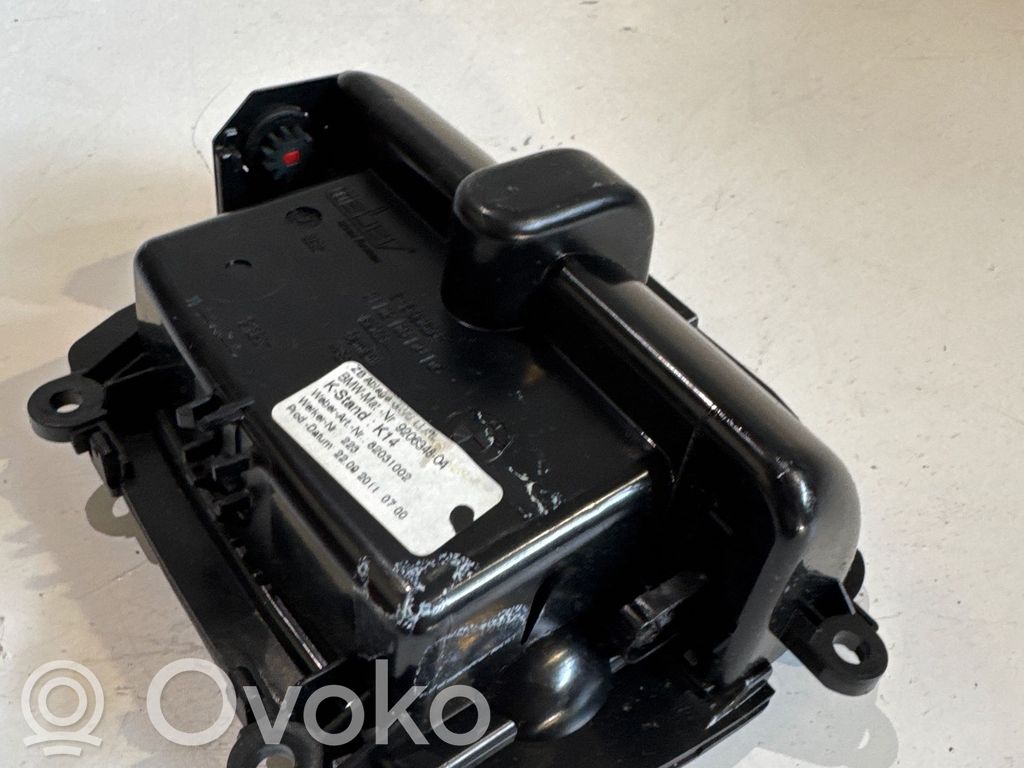 BMW 5 F10 F11 Popielniczka przednia tunelu środkowego 