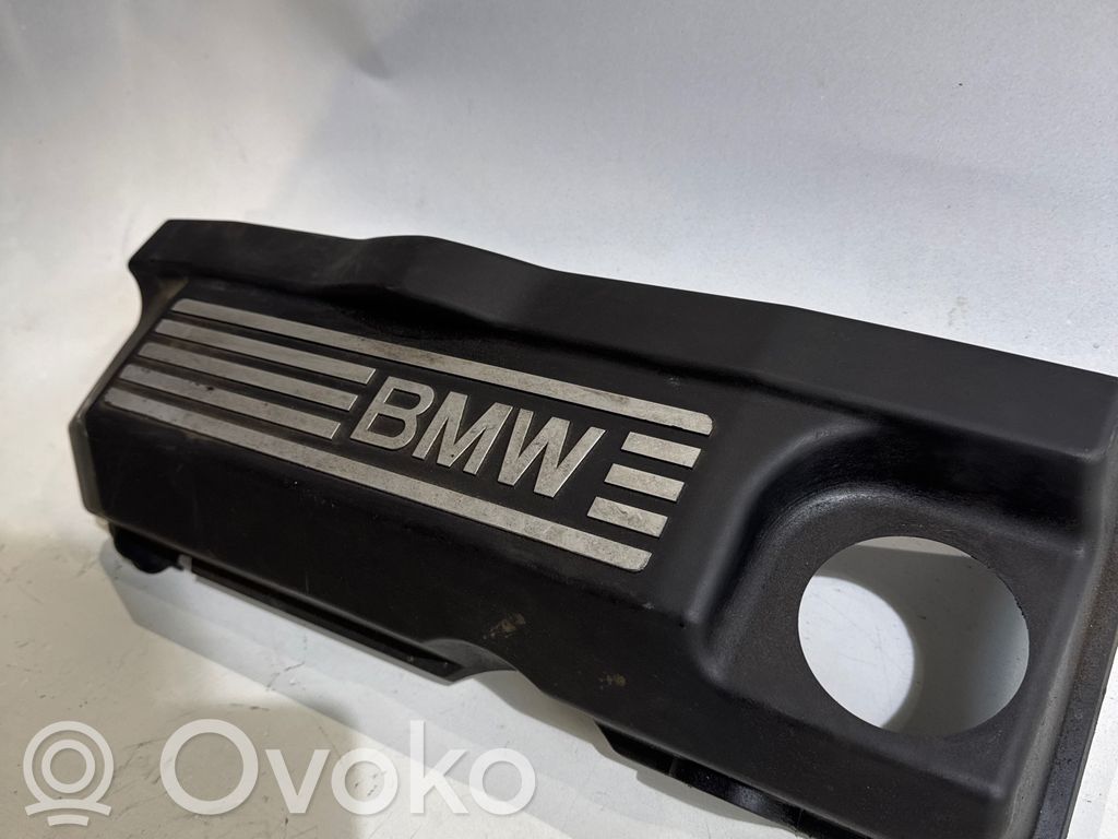 Engine cover (trim)   7504889