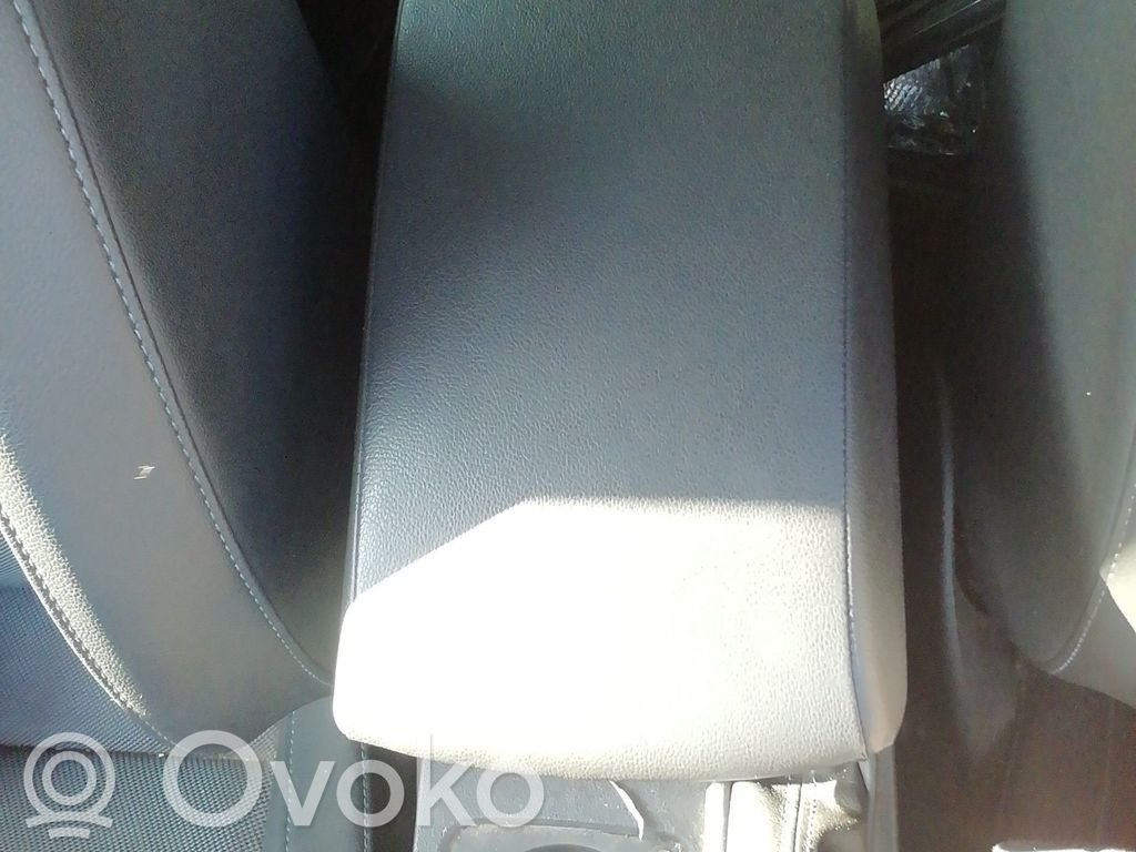 Seat Leon (5F) Käsinoja 