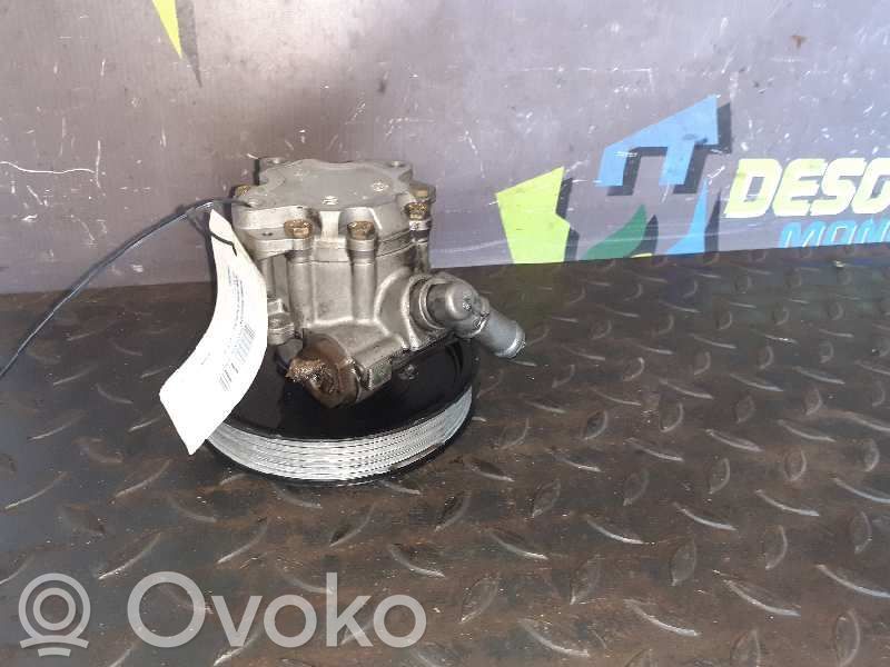 BMW 3 E36 Power steering pump 