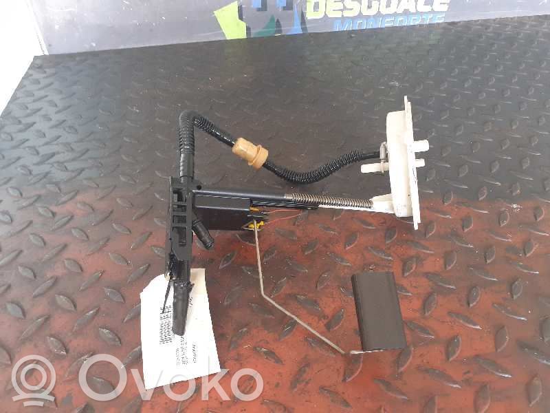 Bomba interna de combustible   0580303042,6765849,486101