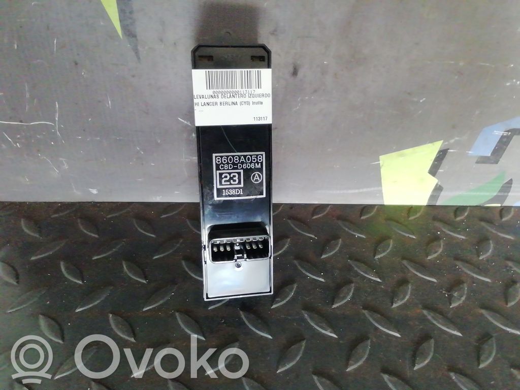 Mitsubishi Lancer X Przyciski szyb 