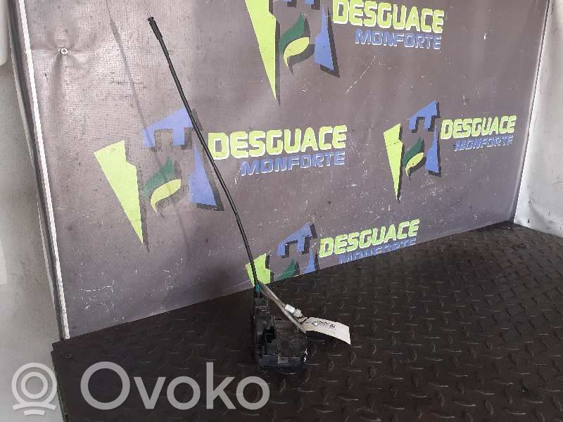 Nissan Qashqai Galinių durų spyna 