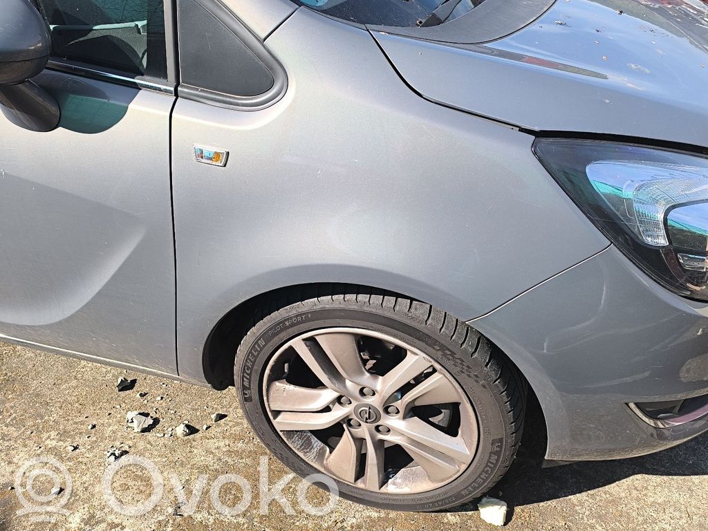 Opel Meriva B Sparnas 