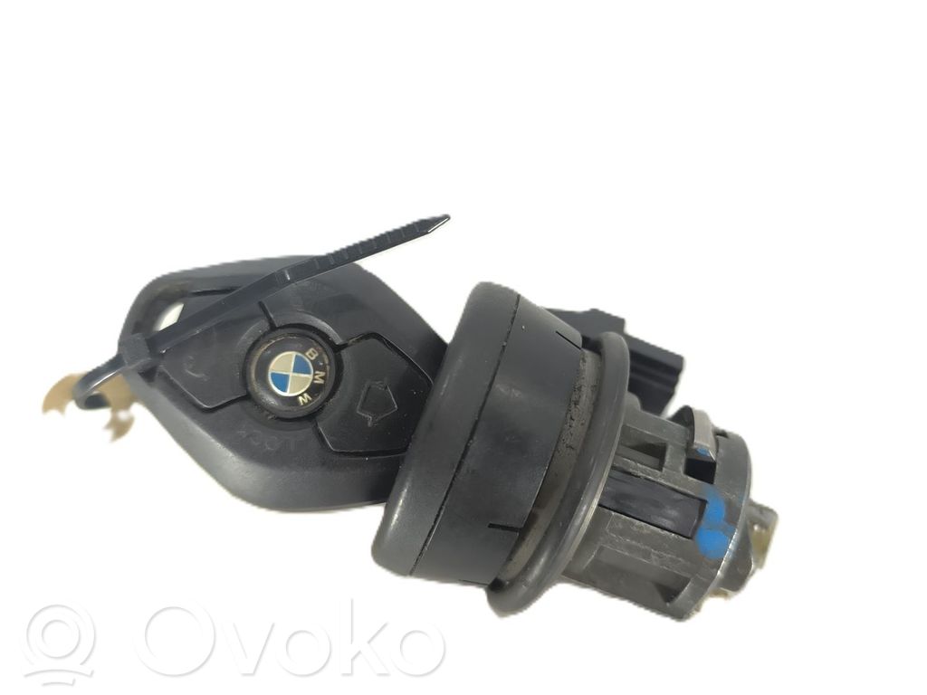 Užvedimo spynelė   1094685