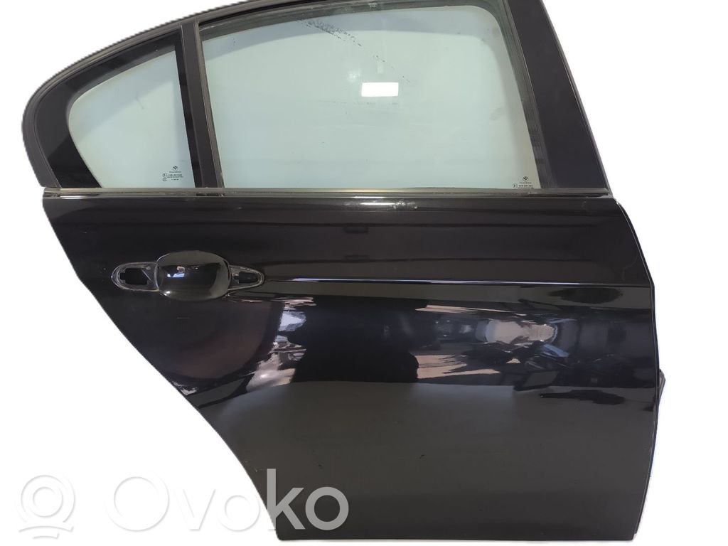 Rear door   41007203648
