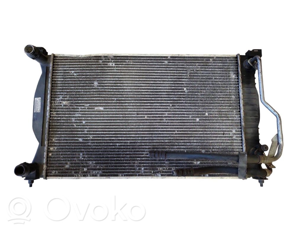 Audi A4 S4 B7 8E 8H Chłodnica 