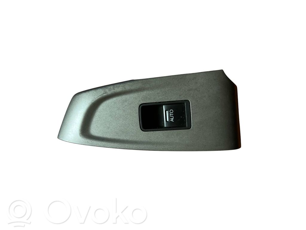 Przyciski szyb   35780TL4E01M1,1888D1