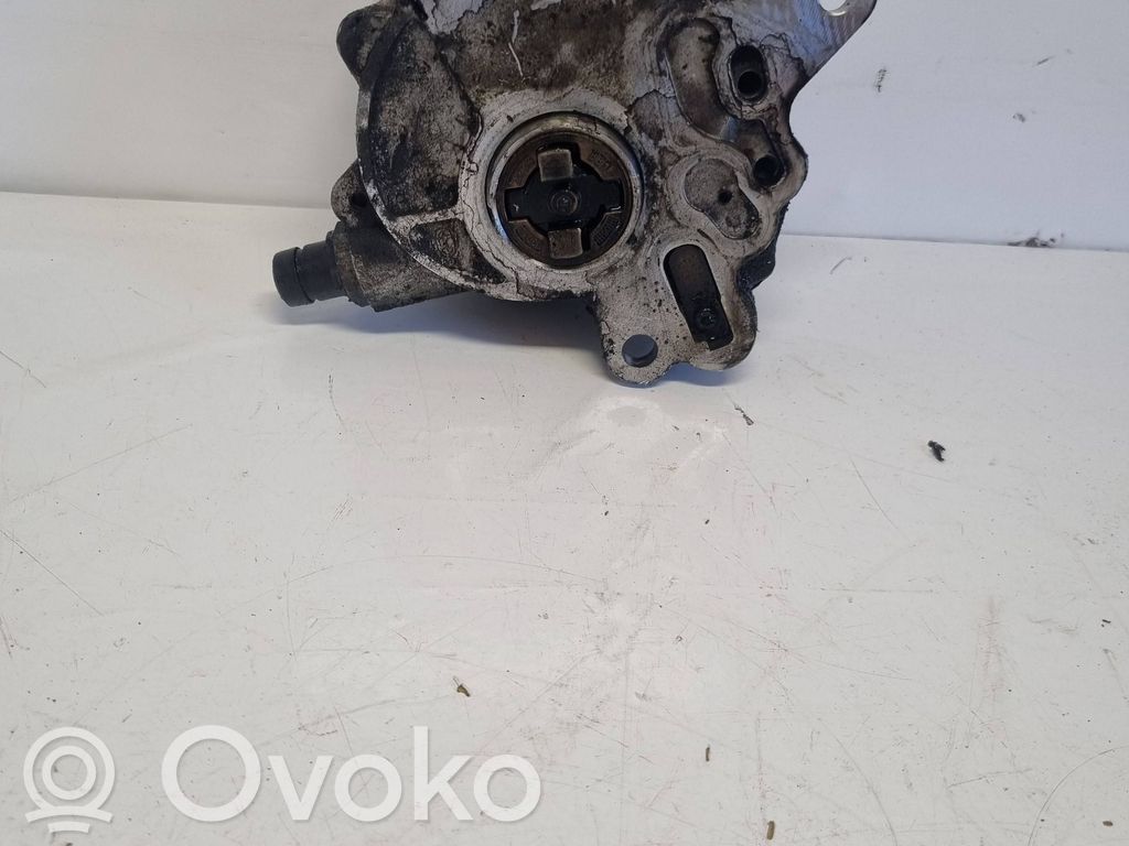 Audi A6 S6 C6 4F Vakuumo pompa 
