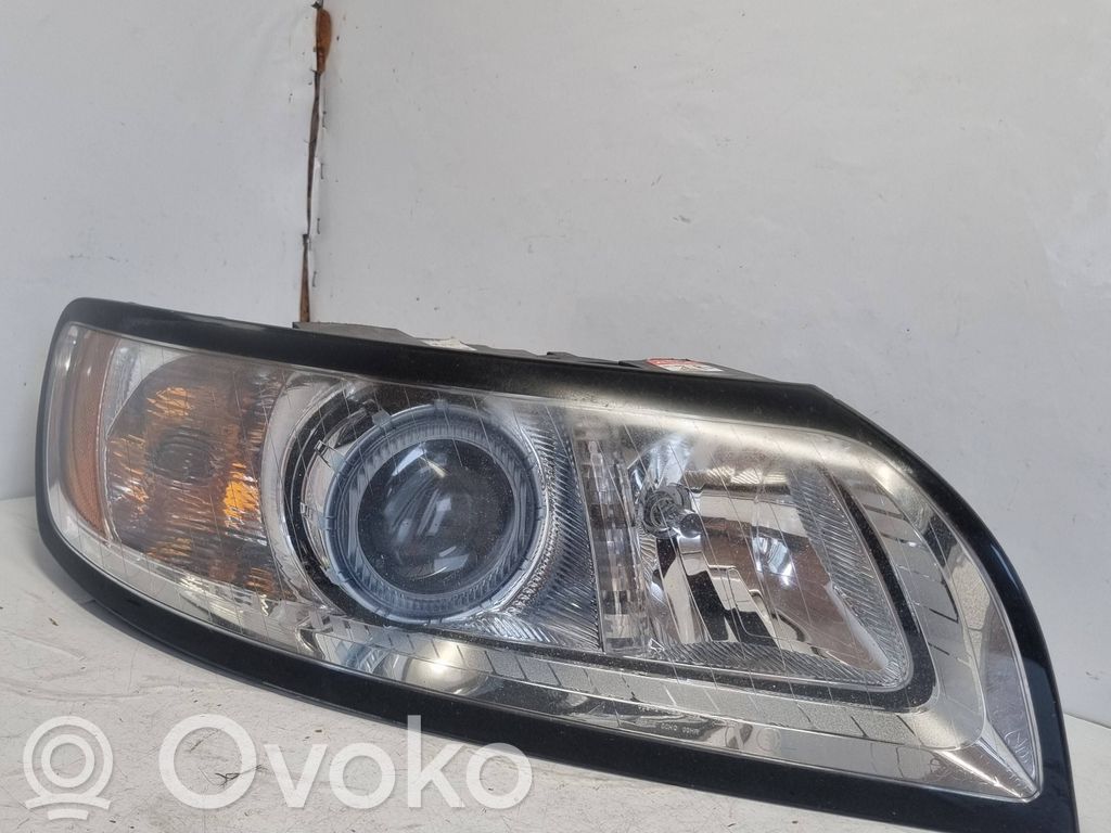 Volvo V50 Lampa przednia 
