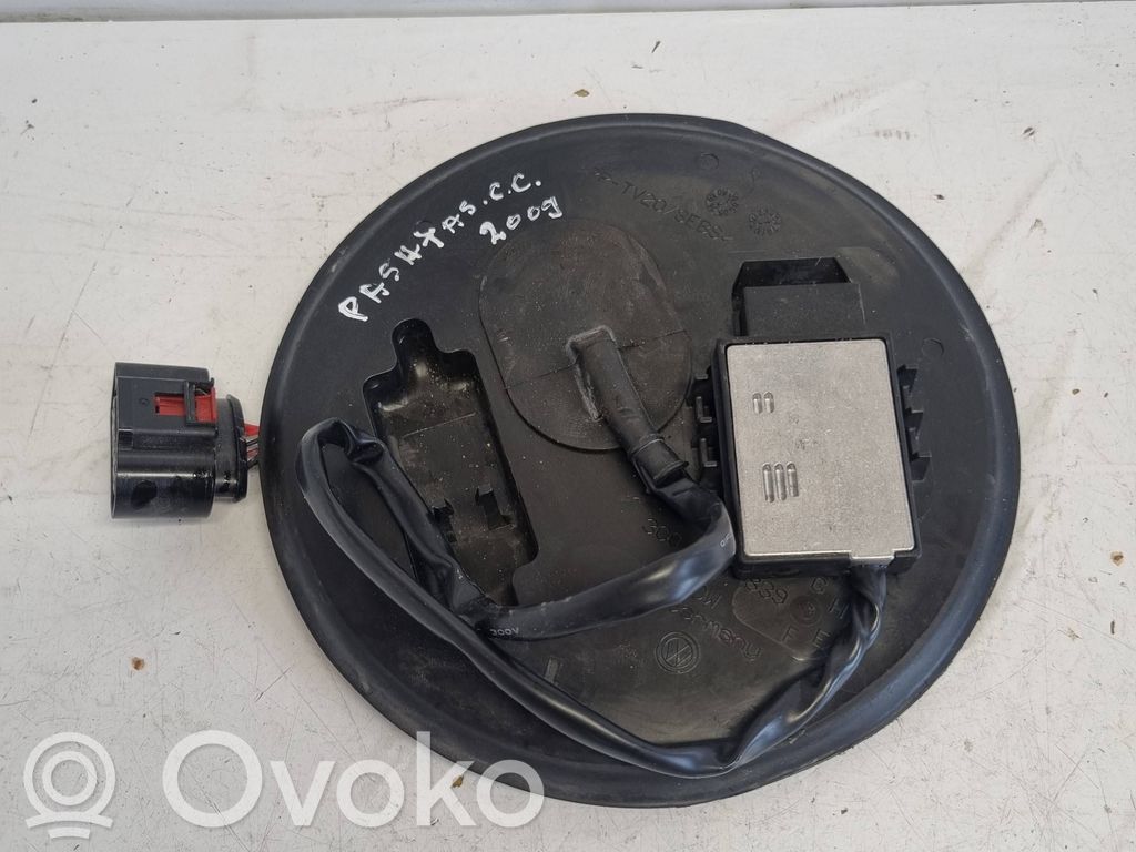 Volkswagen PASSAT CC Tappo cornice del serbatoio 