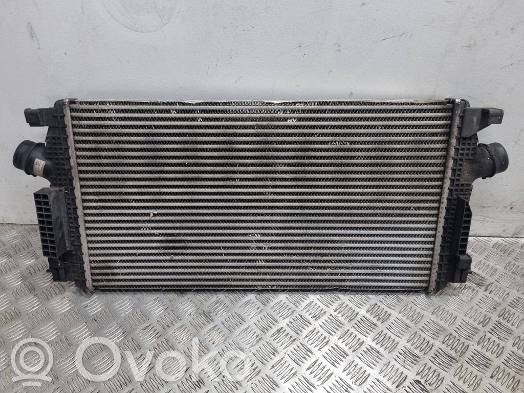 Opel Astra J Interkūlerio radiatorius 