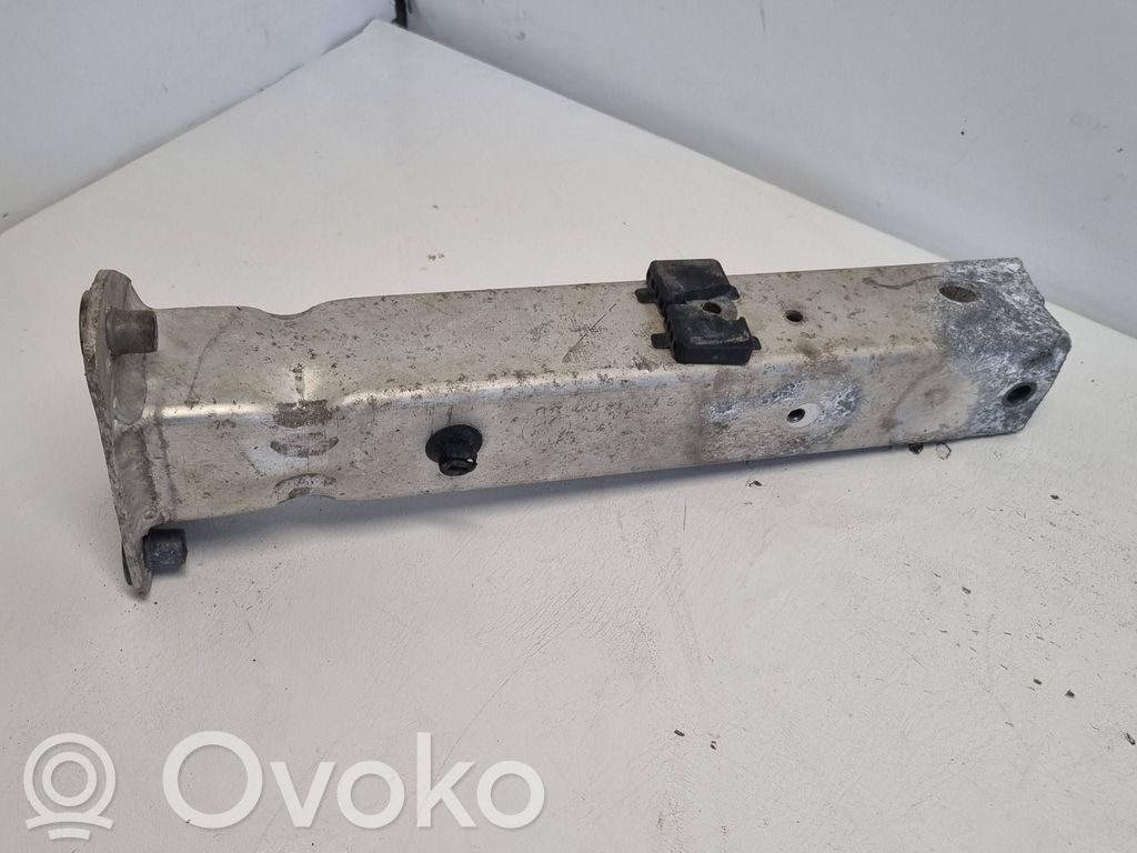 Audi A8 S8 D4 4H Staffa di rinforzo montaggio del paraurti anteriore 