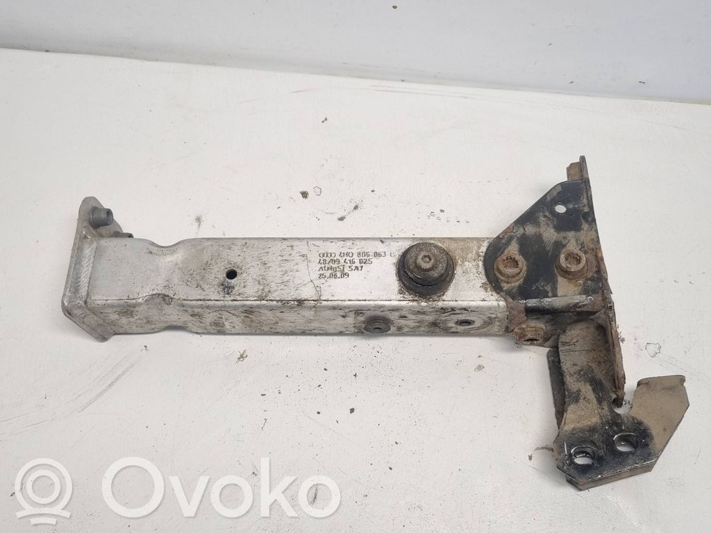Audi A8 S8 D4 4H Front bumper mounting bracket 