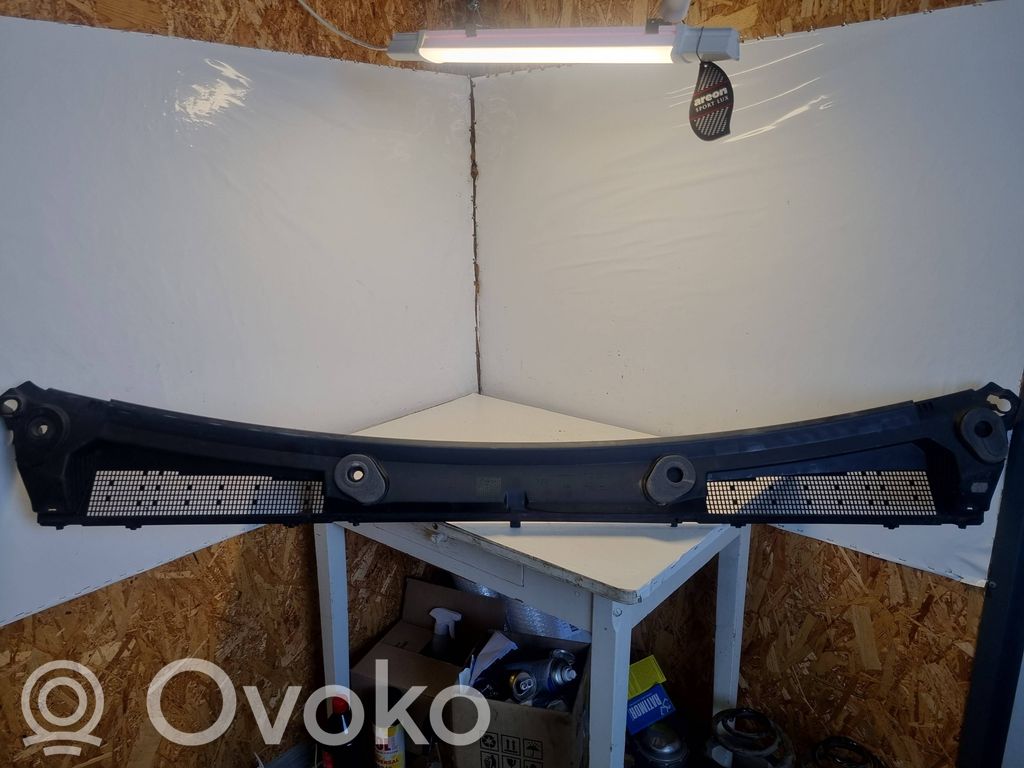 Opel Vivaro Podszybie przednie 