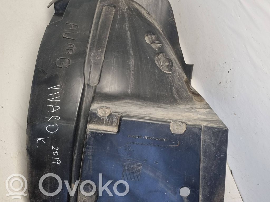 Opel Vivaro Nadkole przednie 