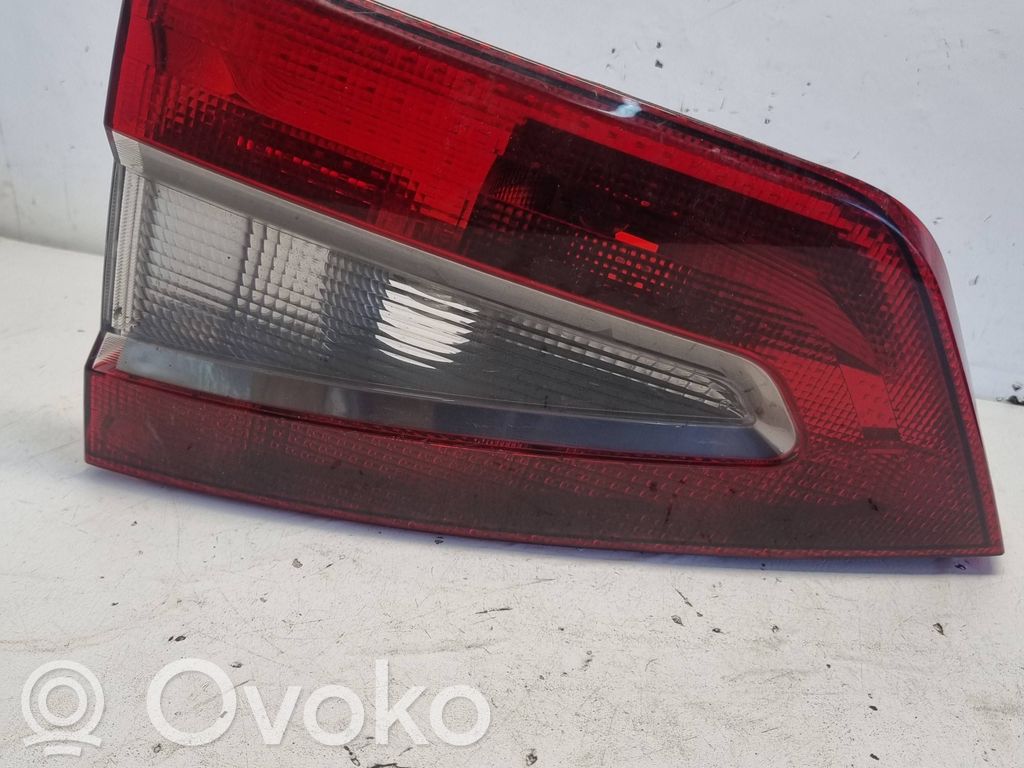 Ford Galaxy Takaluukun takavalot 