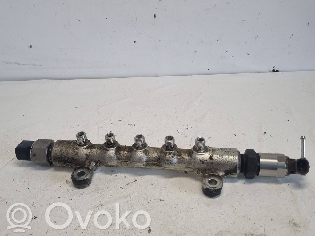 Toyota Avensis T250 Listwa wtryskowa 