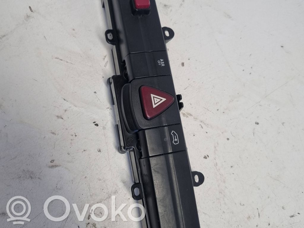 Volkswagen Crafter Botón interruptor de luz de peligro 