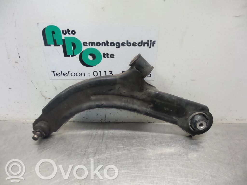 Triangle bras de suspension inférieur avant