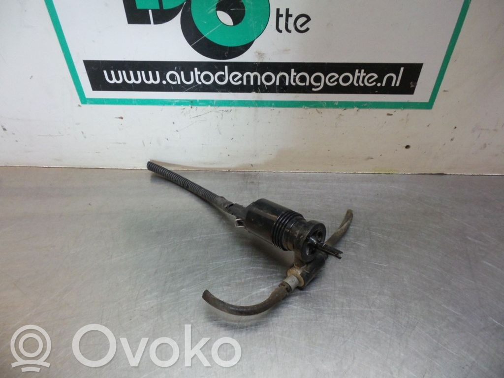 Nissan Note (E11) Pompa spryskiwacza szyby przedniej / czołowej 