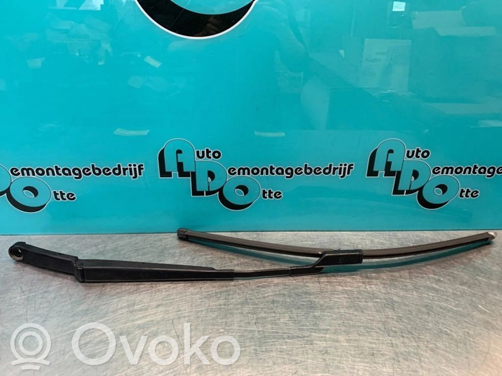 Opel Astra J Ramię wycieraczki szyby przedniej / czołowej 