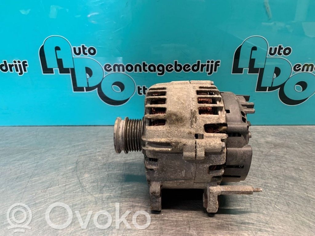 Volkswagen Golf VII Alternator 