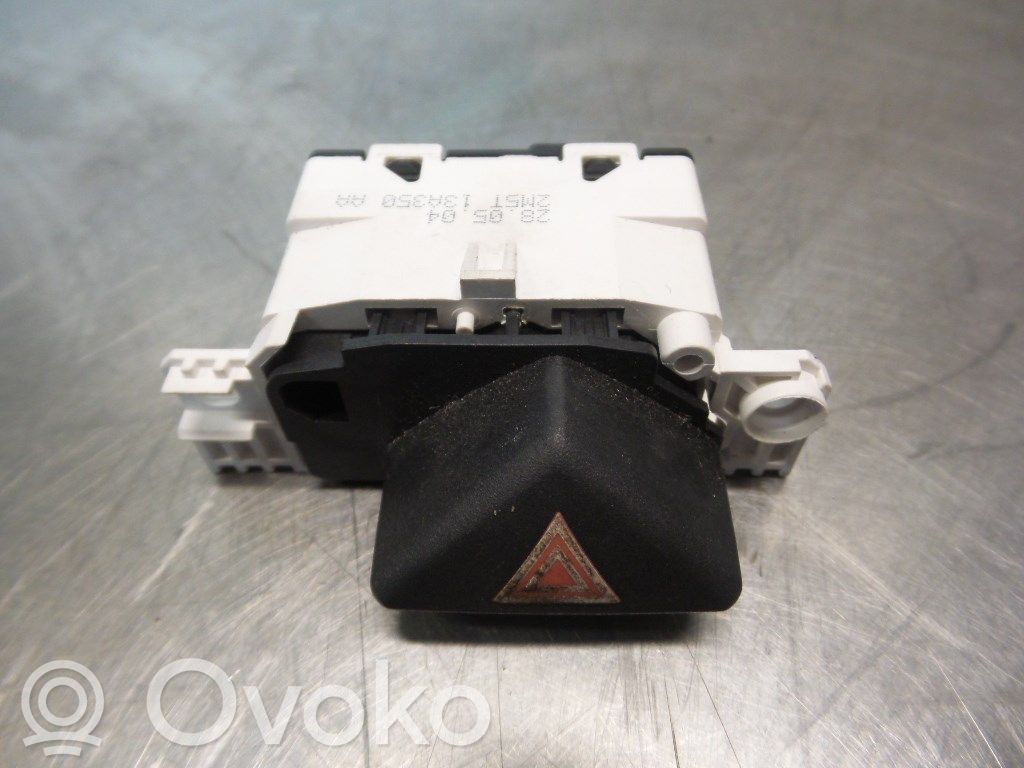 Botón interruptor de luz de peligro   2M5T13A350AA,2M5T13A350AA,2M5T13A350AA