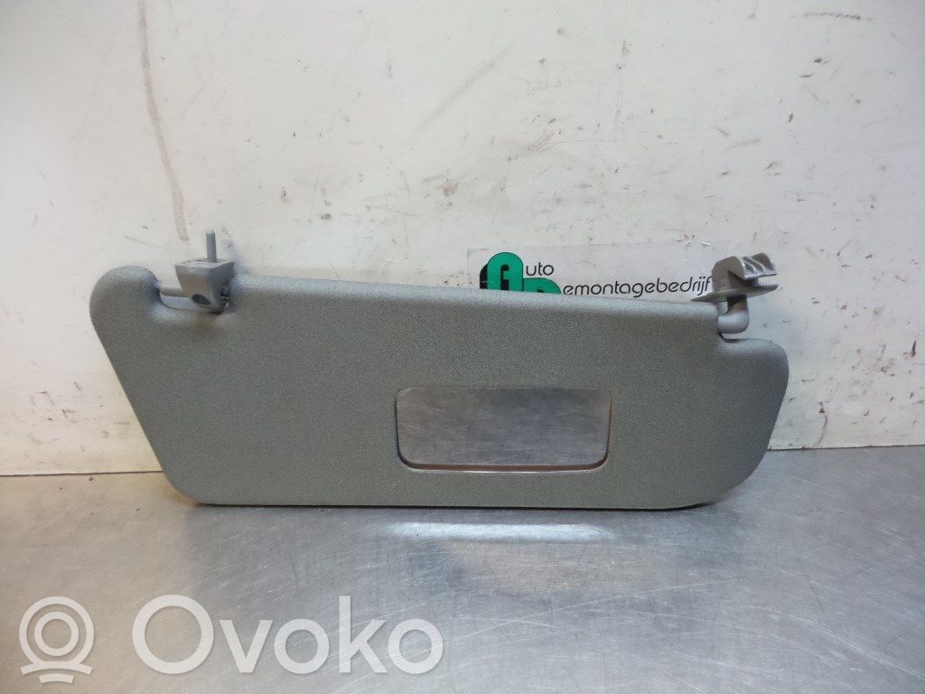 Sun visor