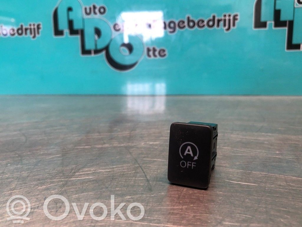 Engine start stop button switch