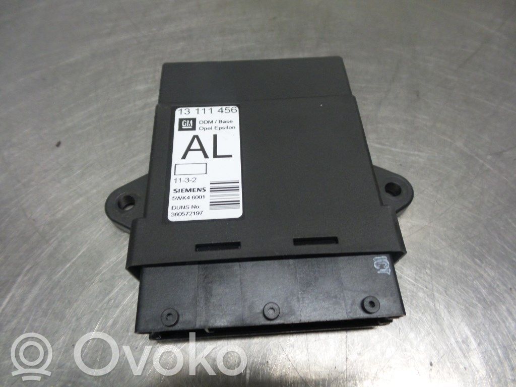 Opel Vectra C Oven keskuslukituksen ohjausyksikön moduuli 
