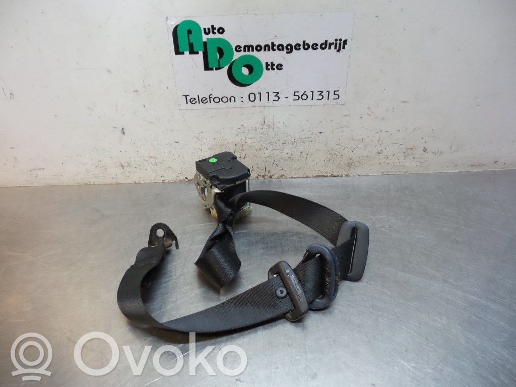 Opel Corsa C Cinturón trasero 
