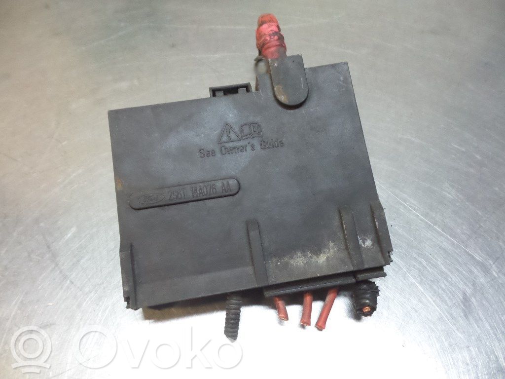 Ford Fiesta Juego de caja de fusibles 