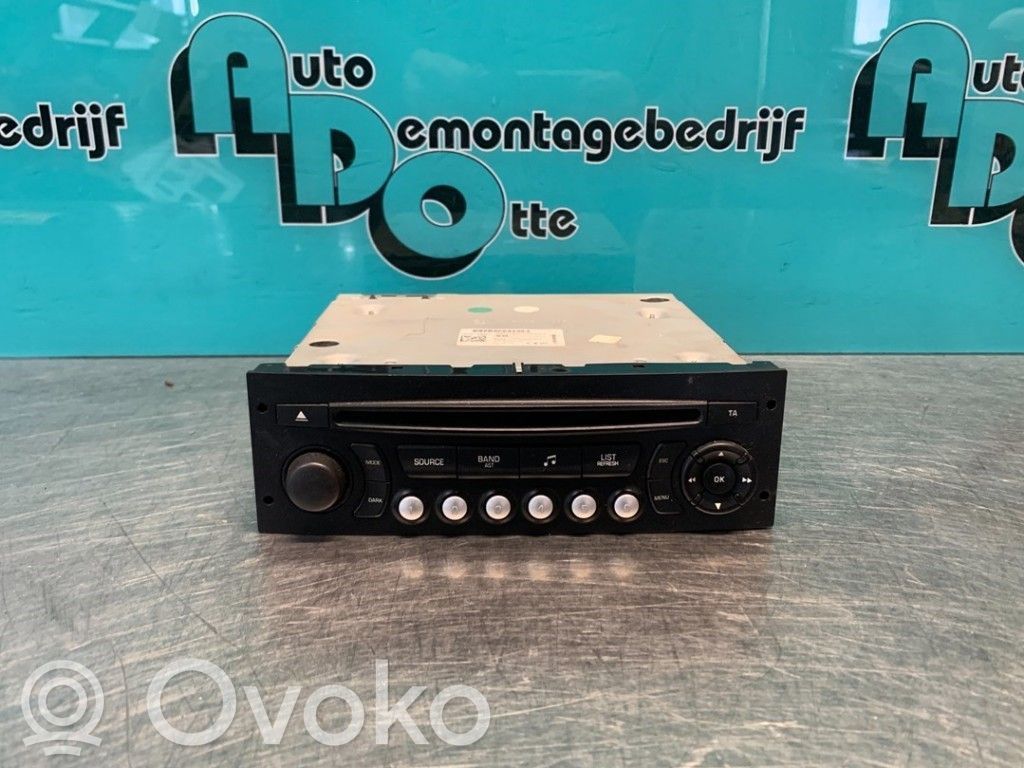 Peugeot Partner Panel / Radioodtwarzacz CD/DVD/GPS 