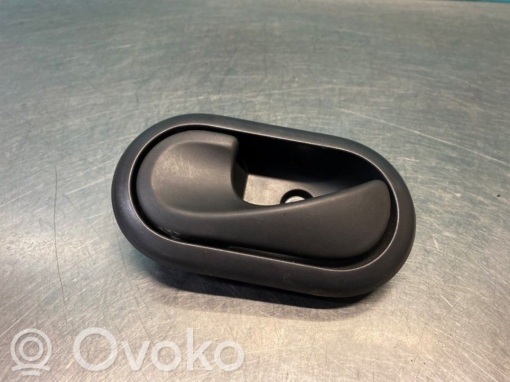 Dacia Sandero Manecilla externa puerta delantera 
