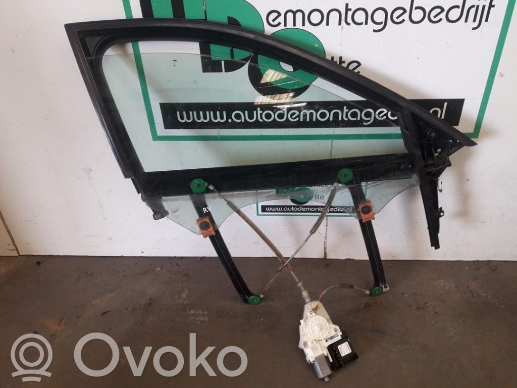 Audi A3 S3 8P Manualny podnośnik szyby drzwi przednich 