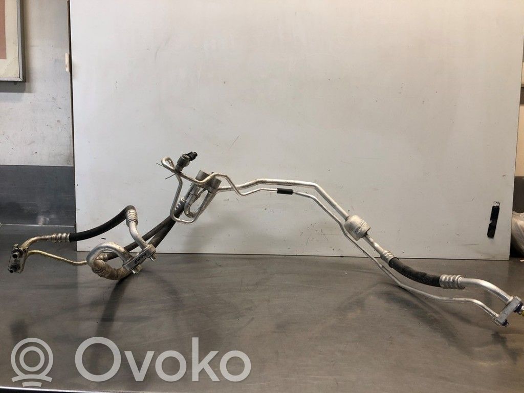 Opel Corsa E Ilmastointilaitteen putki (A/C) 