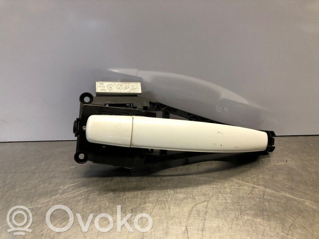 Opel Corsa E Klamka zewnętrzna drzwi przednich 