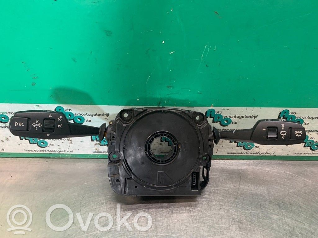 BMW 1 E81 E87 Steering wheel buttons/switches 