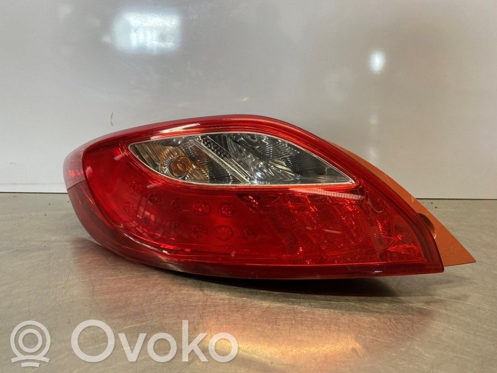 Rear/tail lights   D65151160,D65151160