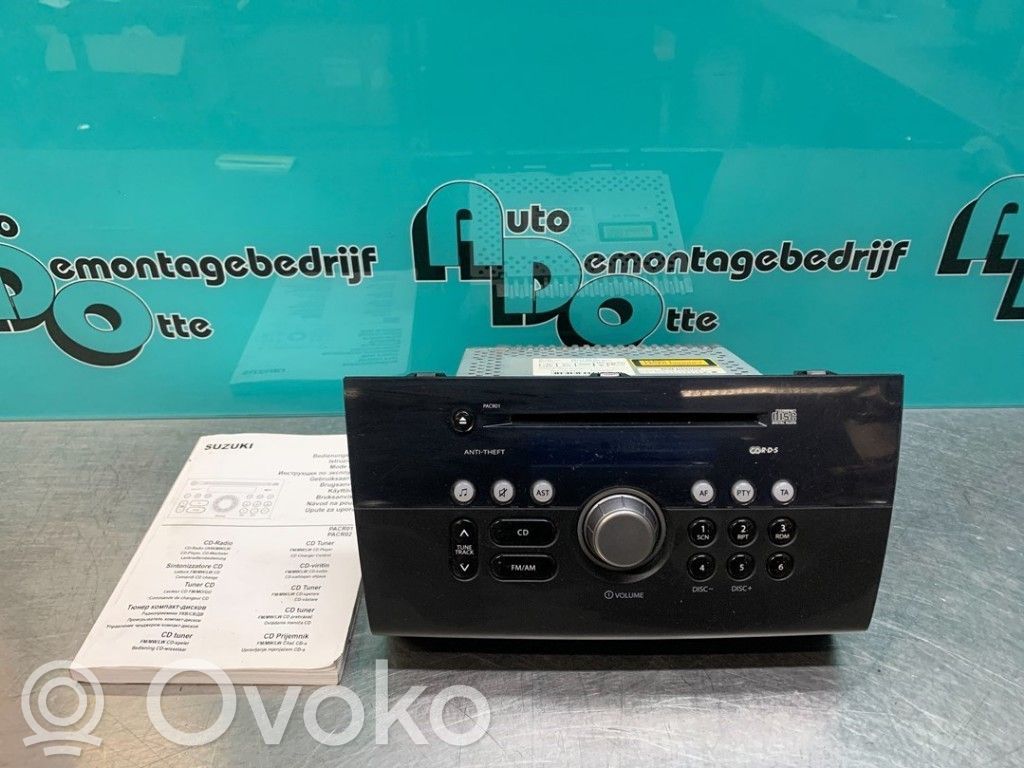 Suzuki Swift I Panel / Radioodtwarzacz CD/DVD/GPS 