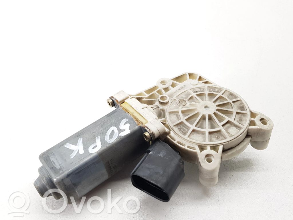 Priekšpusē loga pacēlāja motoriņš   6922267