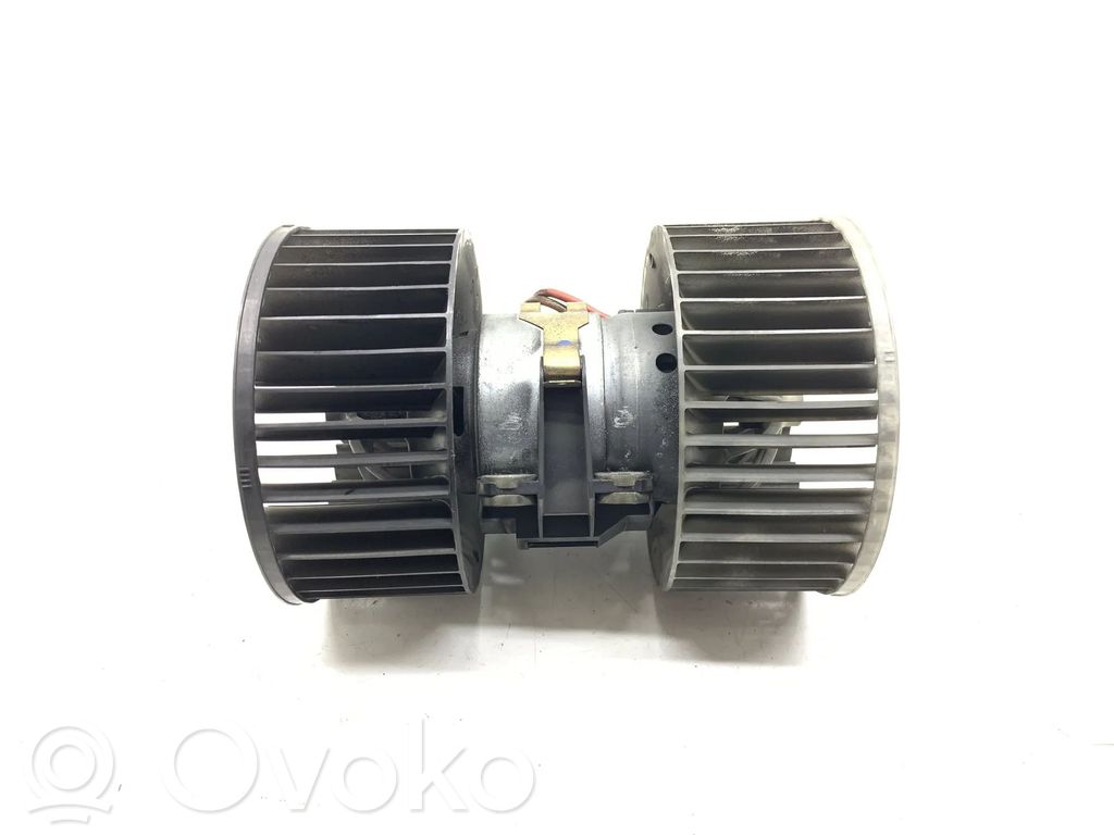 BMW 3 E46 Mazā radiatora ventilators 