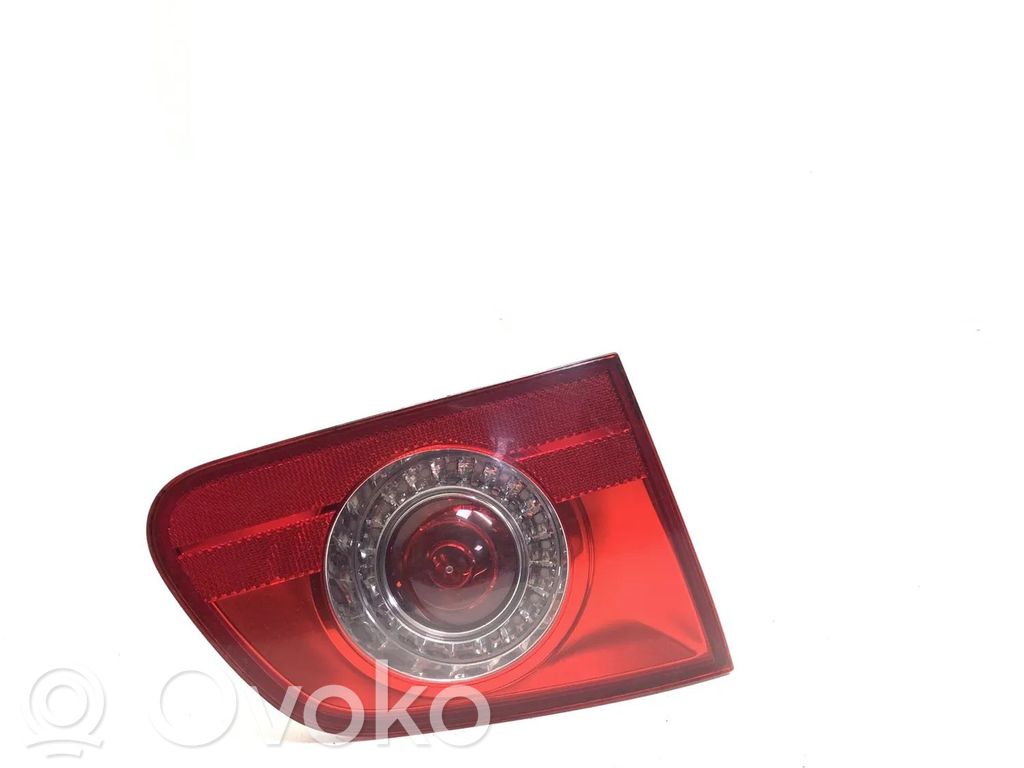 Volkswagen PASSAT B6 Tailgate rear/tail lights 