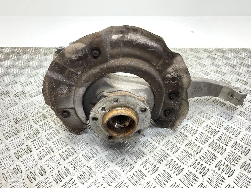 BMW 7 F01 F02 F03 F04 Front wheel hub spindle knuckle 