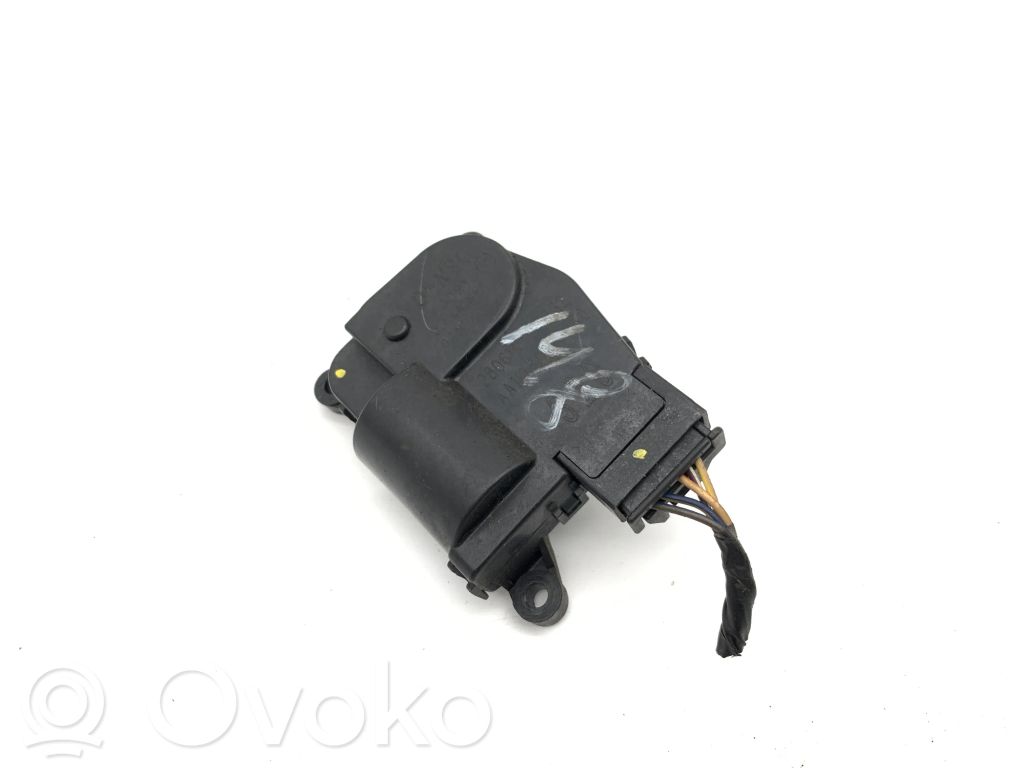 Jeep Cherokee KL Motor/actuator clapetă aer 