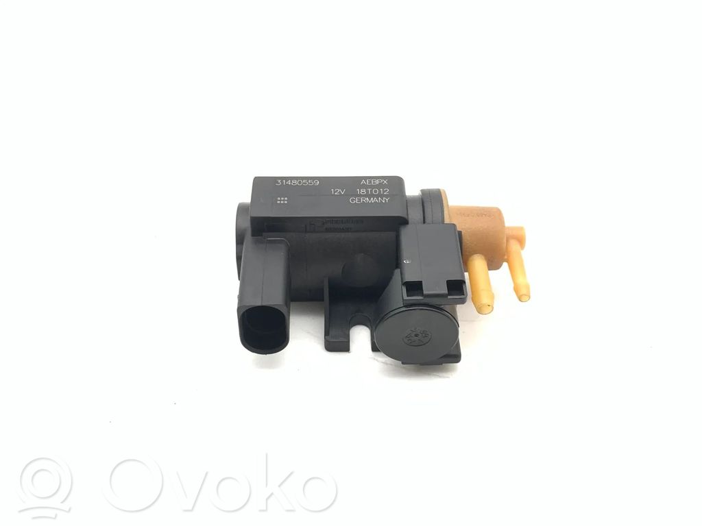 Volvo S90, V90 Supapă vacuum suport motor 