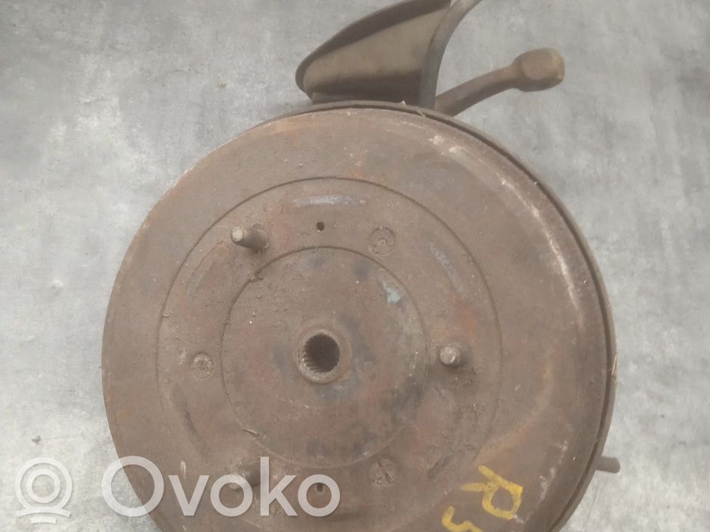 Renault 5 Achsschenkel vorne 