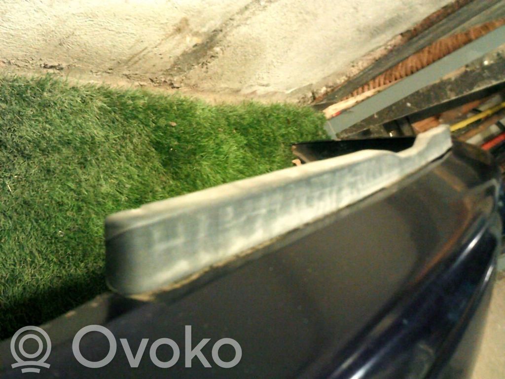 Volkswagen Golf III Parachoques 