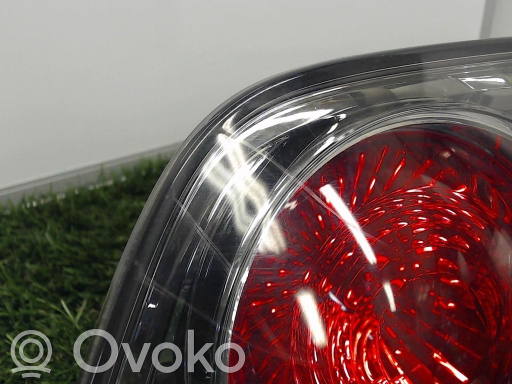 Mazda 6 Lampy tylnej klapy bagażnika 